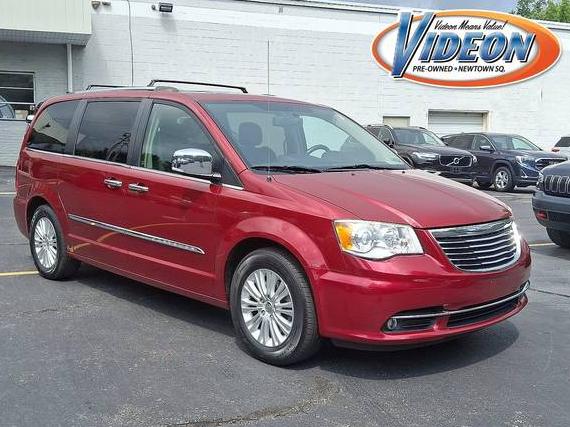 CHRYSLER TOWN AND COUNTRY 2015 2C4RC1GG7FR528396 image